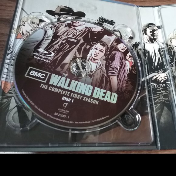 The Walking Dead The Complete First Season Blu Ray 3 Disc Special Edition - Picture 2 of 4